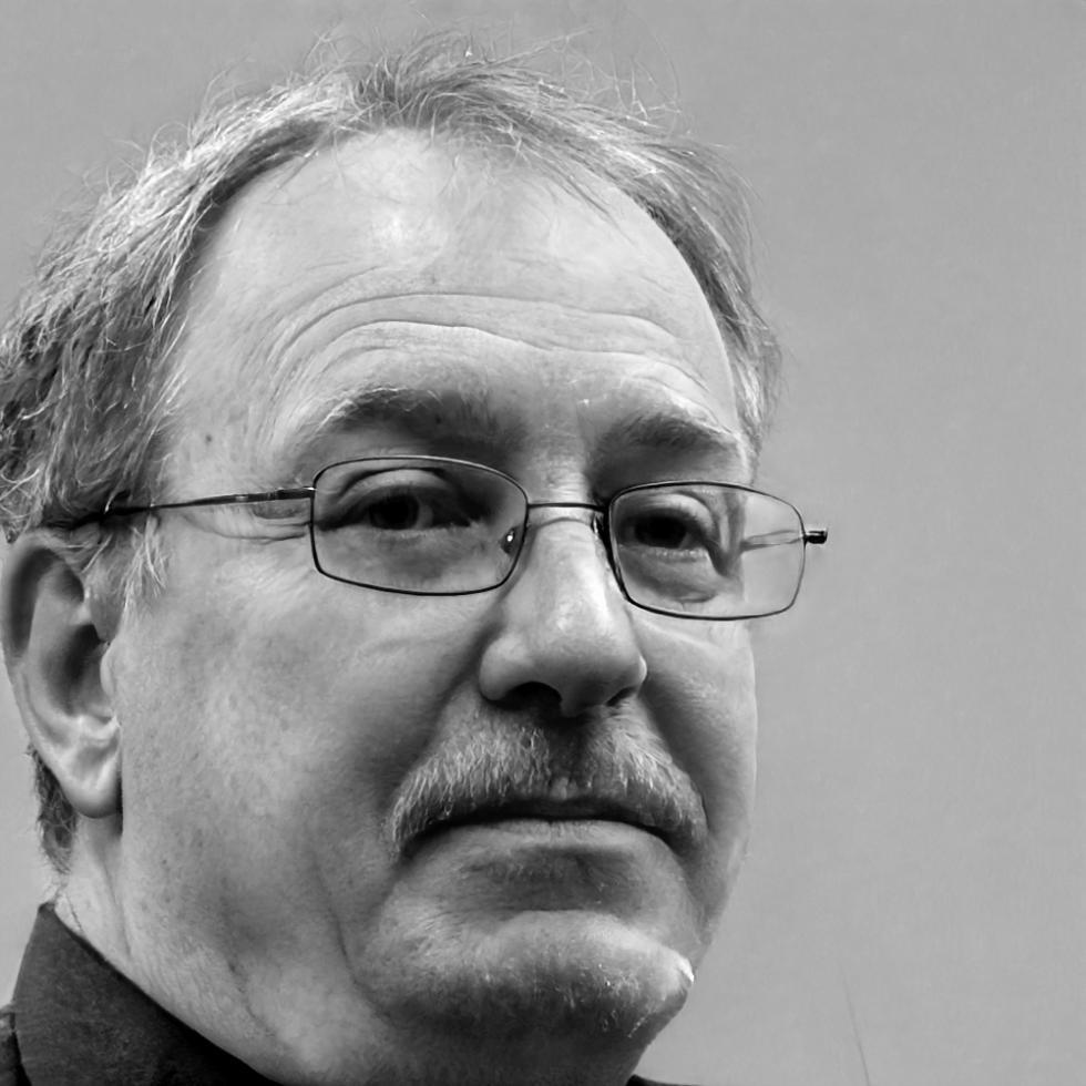 Portrait de Damien Lefevre, expert en analyse financière